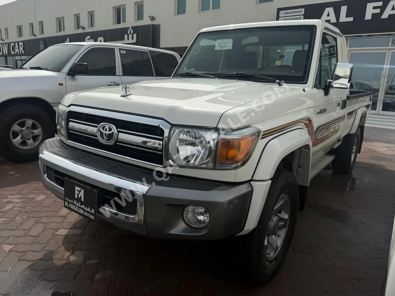 Toyota  Land Cruiser  LX  2023  Manual  31,000 Km  6 Cylinder  Four Wheel Drive (4WD)  Pick Up  White