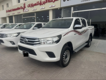 تويوتا  هاي لوكس  2021  اوتوماتيك  69,000 كم  4 سلندر  دفع رباعي  بيكب  أبيض