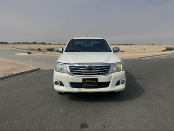 Toyota  Hilux  2015  Automatic  526,000 Km  4 Cylinder  Four Wheel Drive (4WD)  Pick Up  White