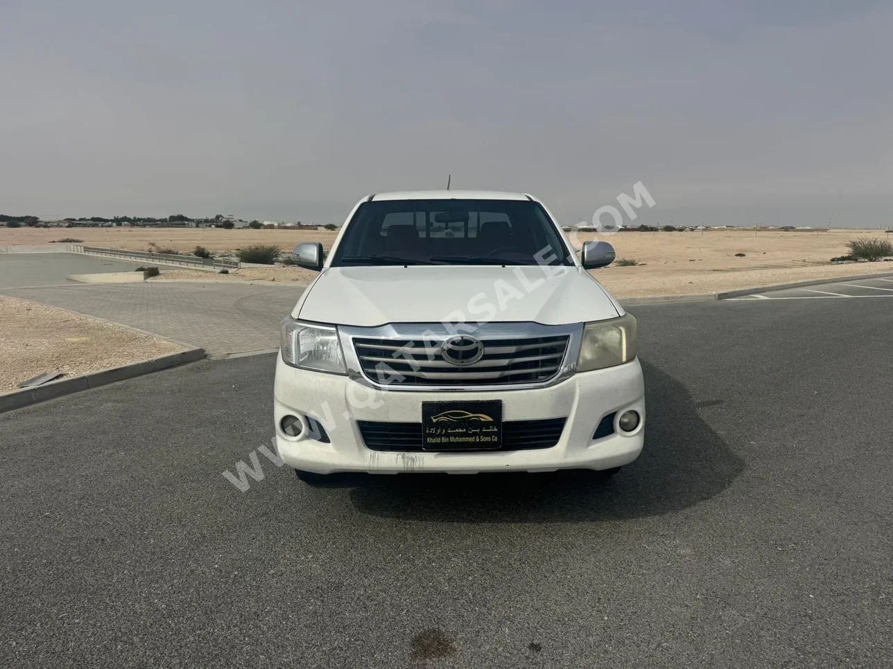 Toyota  Hilux  2015  Automatic  526,000 Km  4 Cylinder  Four Wheel Drive (4WD)  Pick Up  White