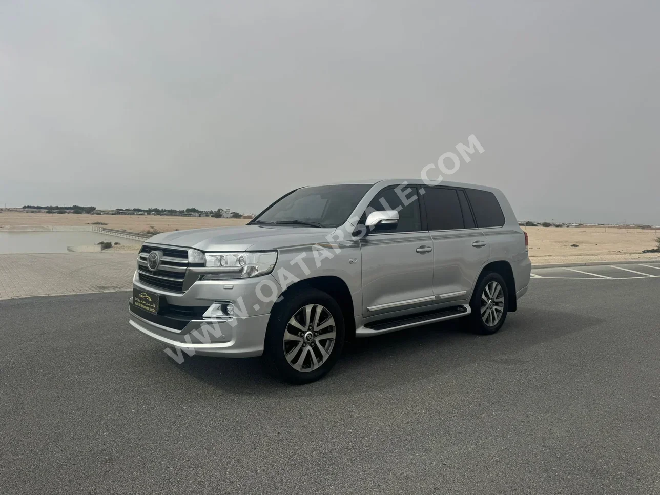 Toyota Land Cruiser VXR 2019 Automatic 150,000 Km 8 Cylinder Four Wheel Drive (4WD) SUV Silver