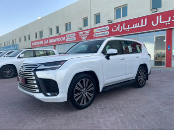 لكزس  ال اكس  600 لكجري  2022  اوتوماتيك  156,000 كم  6 سلندر  دفع رباعي  اس يو في  أبيض