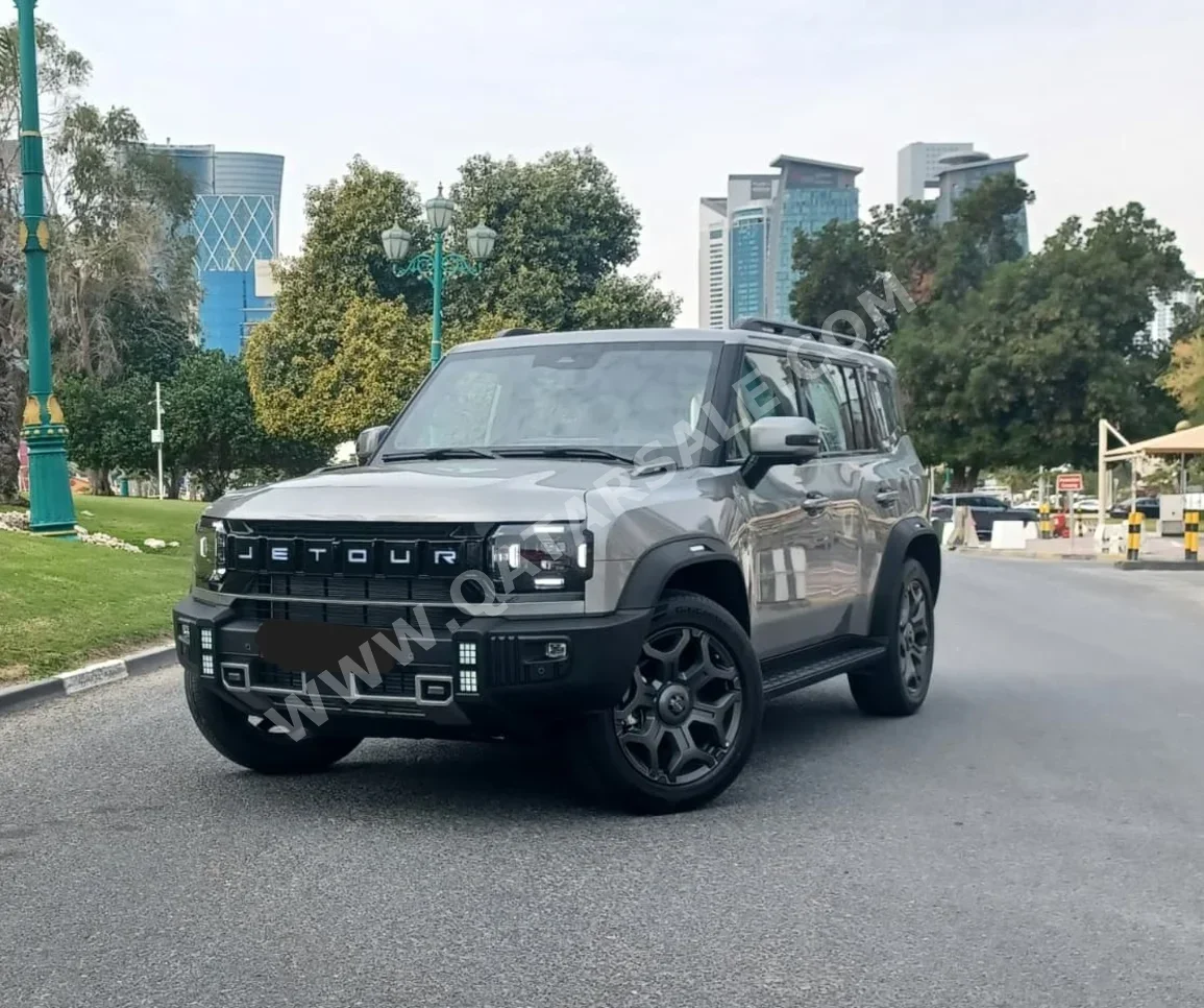 Jetour T2 Luxury Plus 2026 Automatic 0 Km 4 Cylinder Four Wheel Drive (4WD) SUV Silver With Warranty