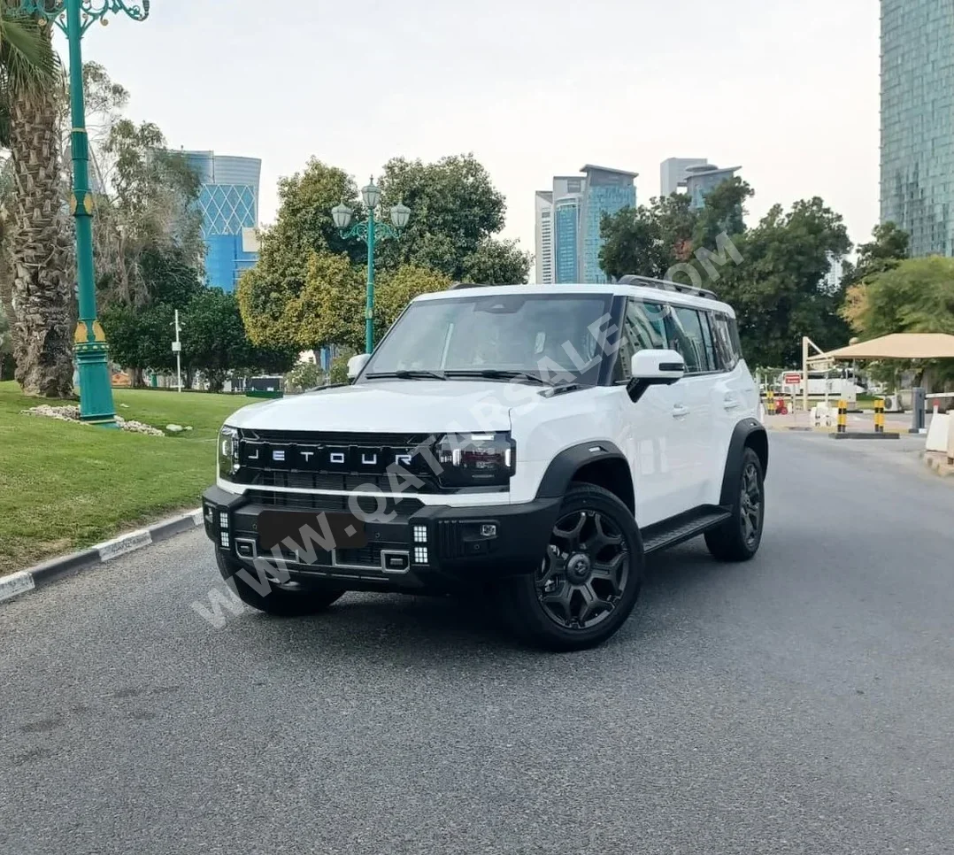 Jetour T2 Luxury Plus 2026 Automatic 0 Km 4 Cylinder Four Wheel Drive (4WD) SUV White With Warranty