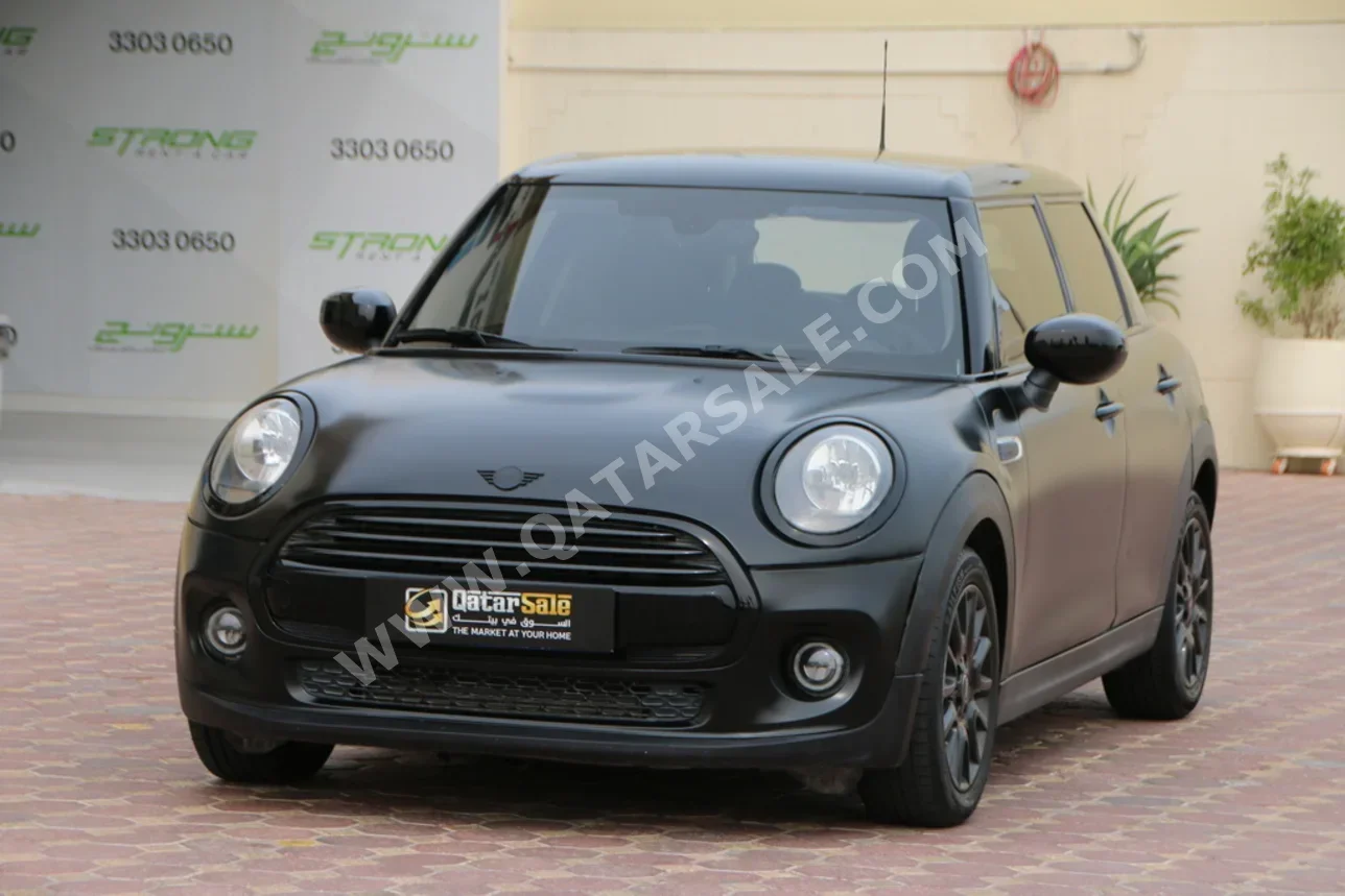Mini Cooper 2021 Automatic 114,000 Km 3 Cylinder Front Wheel Drive (FWD) Hatchback Black