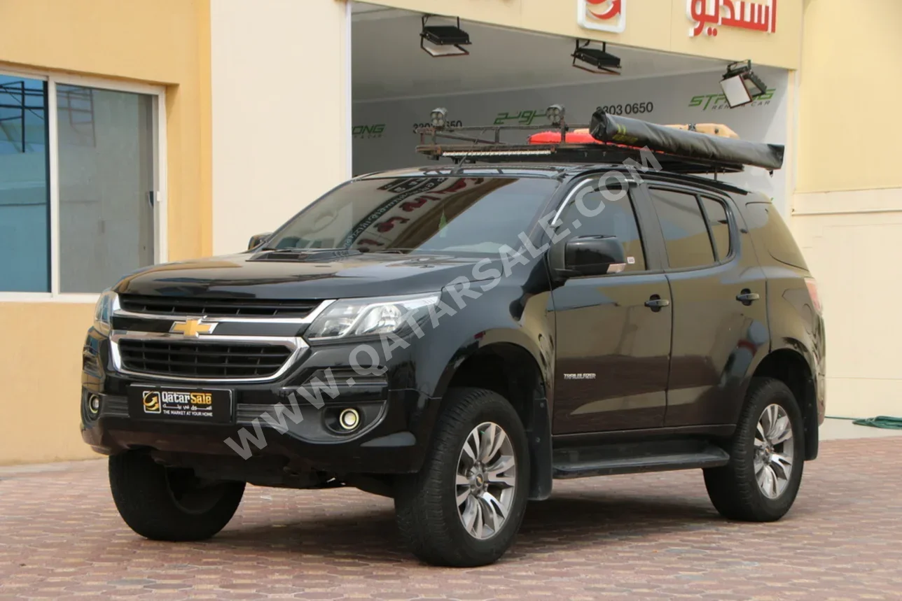 Chevrolet TrailBlazer LT 2017 Automatic 120,000 Km 6 Cylinder Four Wheel Drive (4WD) SUV Black