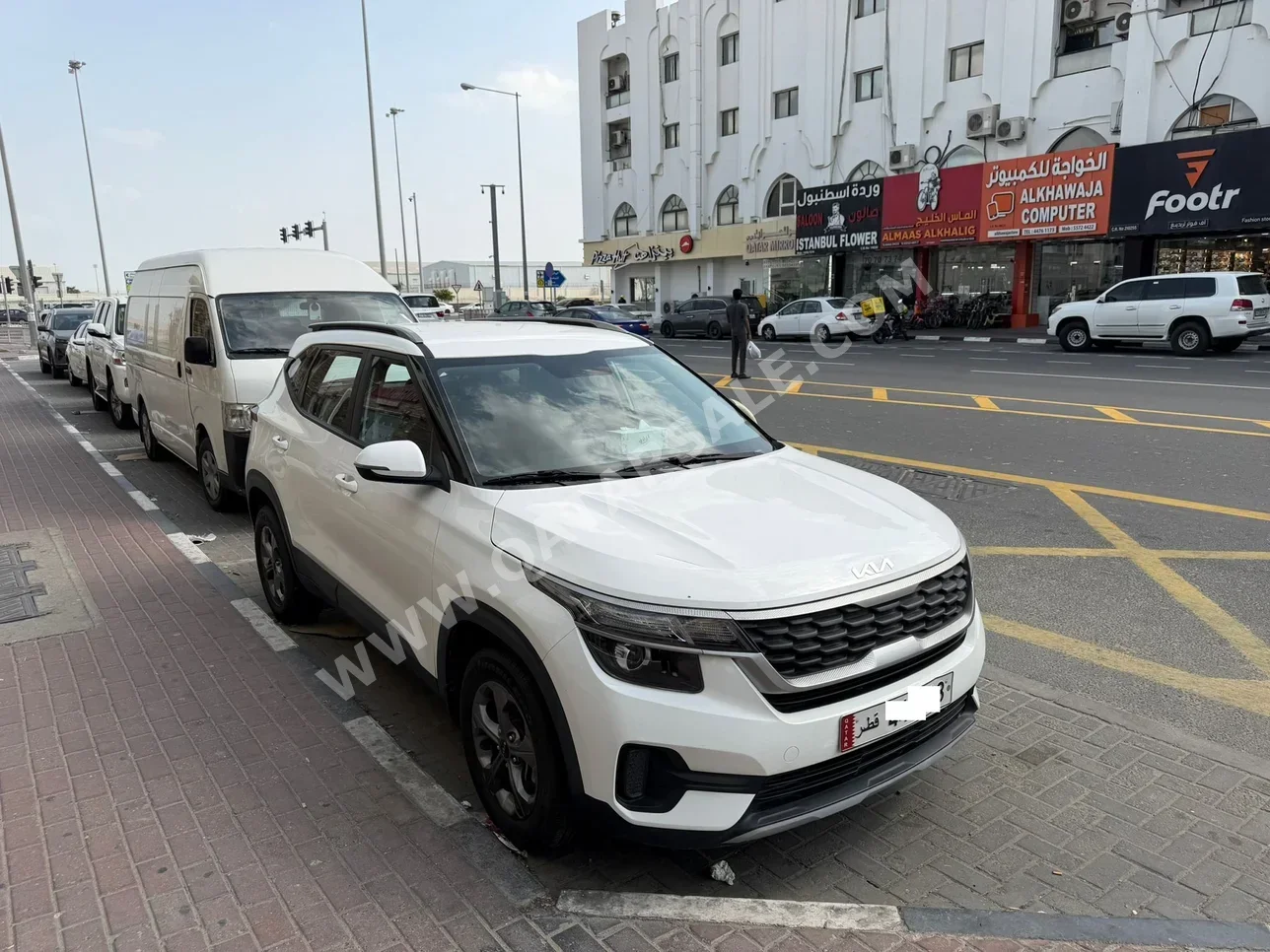 Kia  SELTOS  SUV ( AWD )  White  2022