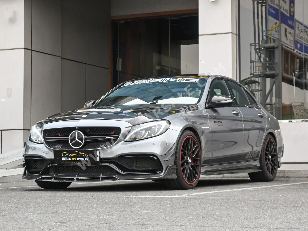 مرسيدس - بنز  سي - كلاس  63 AMG اس  2016  اوتوماتيك  152,000 كم  8 سلندر  دفع خلفي  سيدان  رمادي