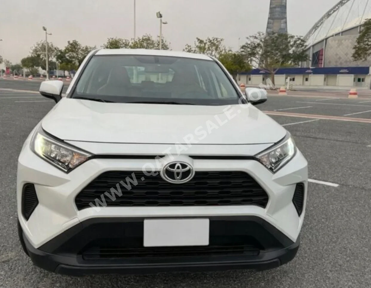 Toyota  Rav 4  2024  Automatic  35,730 Km  4 Cylinder  Four Wheel Drive (4WD)  SUV  White  With Warranty