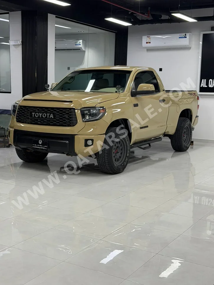 تويوتا  تندرا  تي ار دي  2013  اوتوماتيك  130,000 كم  8 سلندر  دفع رباعي  بيكب  بيج
