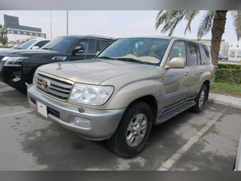 تويوتا  لاند كروزر  في اكس ار  2007  اوتوماتيك  562,000 كم  8 سلندر  دفع رباعي  اس يو في  ذهبي