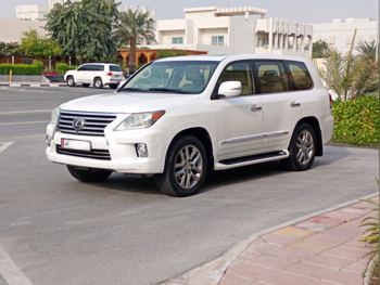 لكزس  ال اكس  570  2012  اوتوماتيك  400,000 كم  8 سلندر  دفع رباعي  اس يو في  أبيض