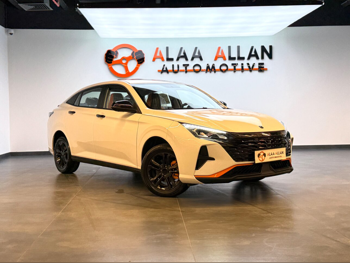 دونج فنج  شاين  2026  اوتوماتيك  0 كم  4 سلندر  سحب امامي  سيدان  أبيض  تحت الضمان