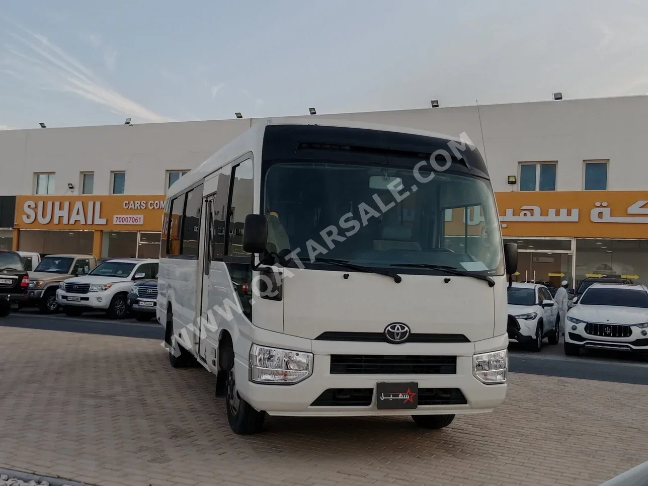 Toyota  Coaster  2019  Manual  144,000 Km  4 Cylinder  Rear Wheel Drive (RWD)  Van / Bus  White