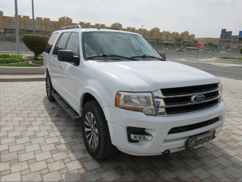 Ford  Expedition  2015  Automatic  151,000 Km  8 Cylinder  Four Wheel Drive (4WD)  SUV  White
