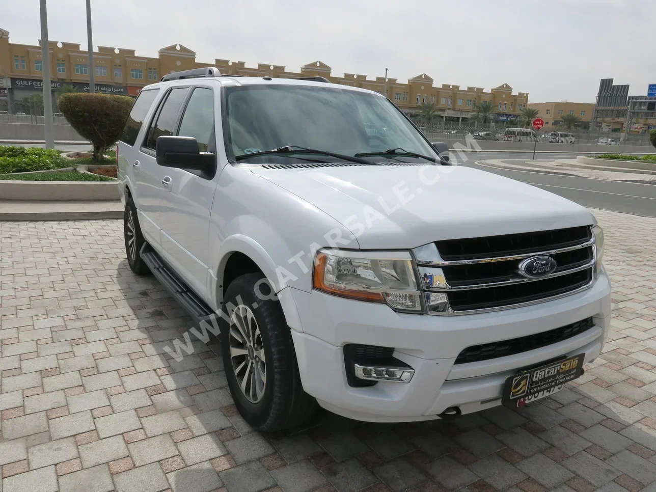 فورد اكسبيديشن 2015 اوتوماتيك 110,000 كم 8 سلندر دفع رباعي اس يو في أبيض