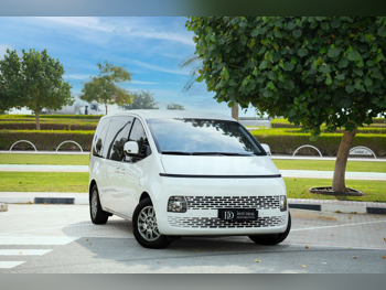 Hyundai  Staria  2025  Automatic  4,000 Km  6 Cylinder  Front Wheel Drive (FWD)  Van / Bus  White  With Warranty