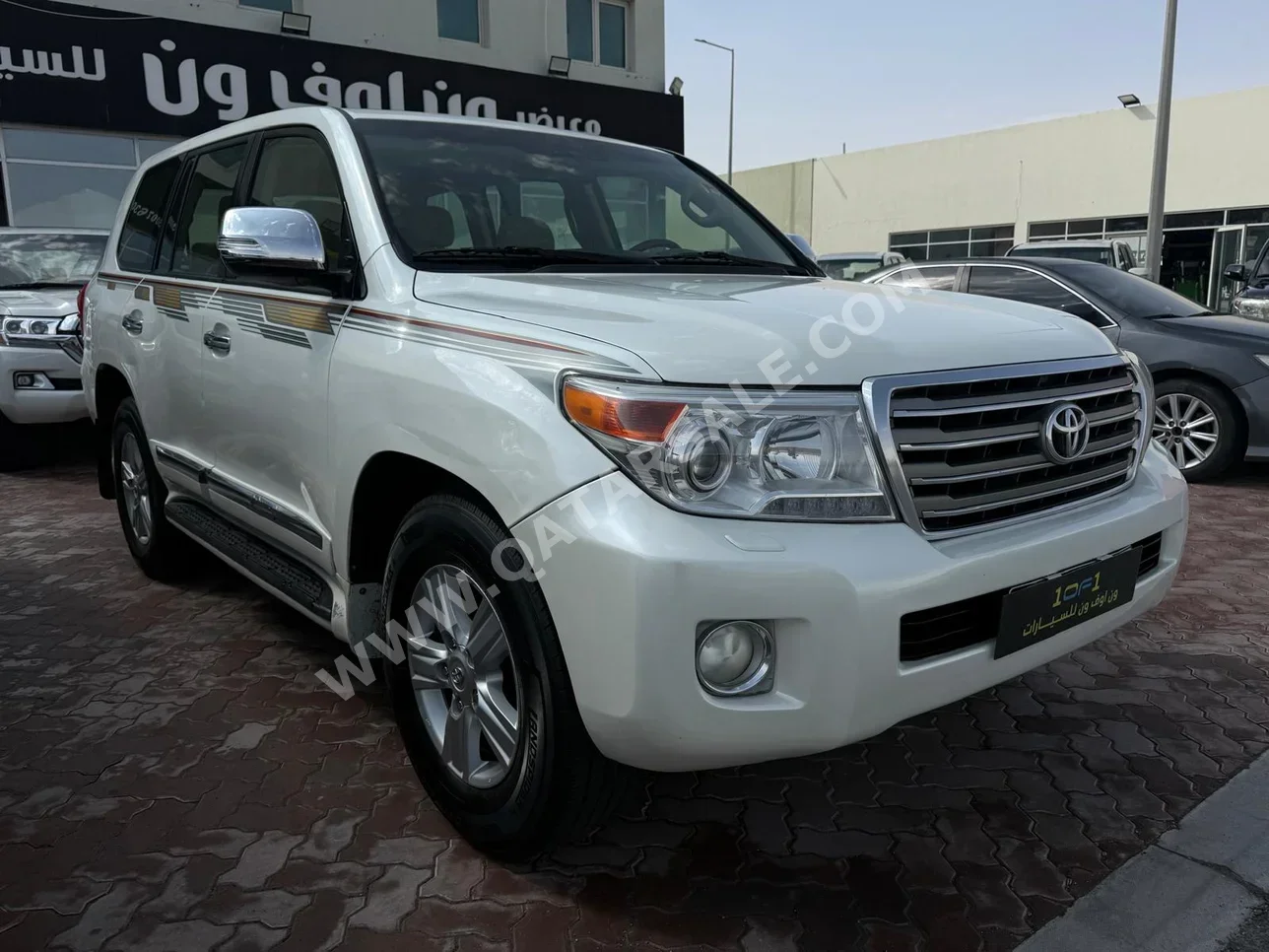 تويوتا  لاند كروزر  جي اكس ار  2012  اوتوماتيك  400,000 كم  8 سلندر  دفع رباعي  اس يو في  أبيض