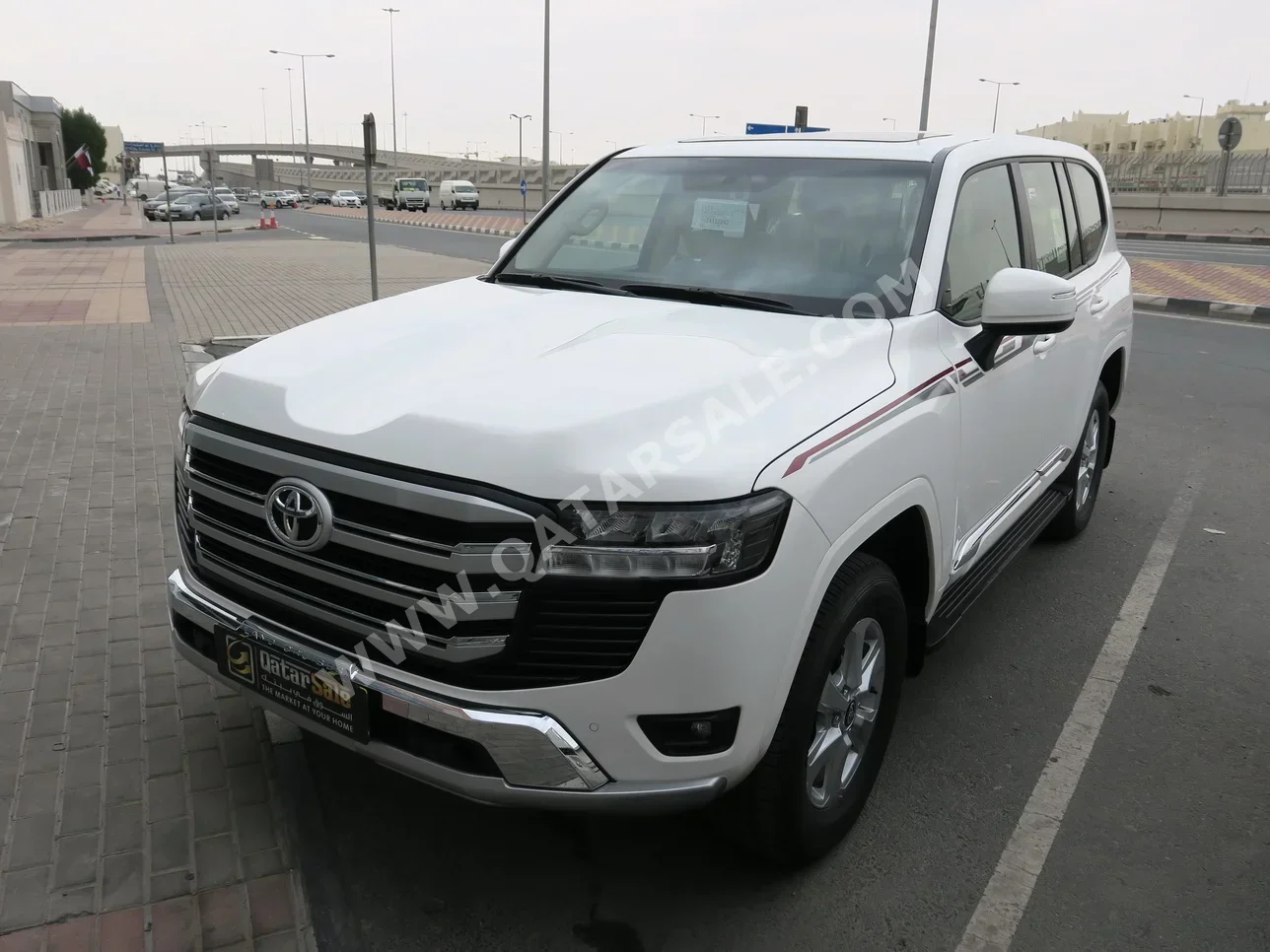 تويوتا لاند كروزر جي اكس ار 2026 اوتوماتيك 0 كم 6 سلندر دفع رباعي اس يو في أبيض تحت الضمان