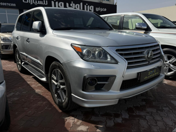 لكزس  ال اكس  570 اس  2013  اوتوماتيك  406,000 كم  8 سلندر  دفع رباعي  اس يو في  فضي