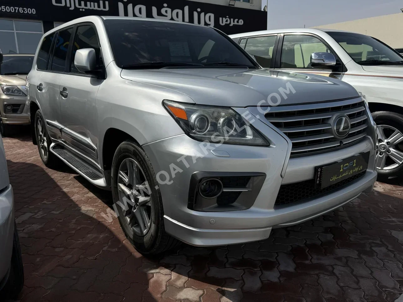 لكزس  ال اكس  570 اس  2013  اوتوماتيك  406,000 كم  8 سلندر  دفع رباعي  اس يو في  فضي