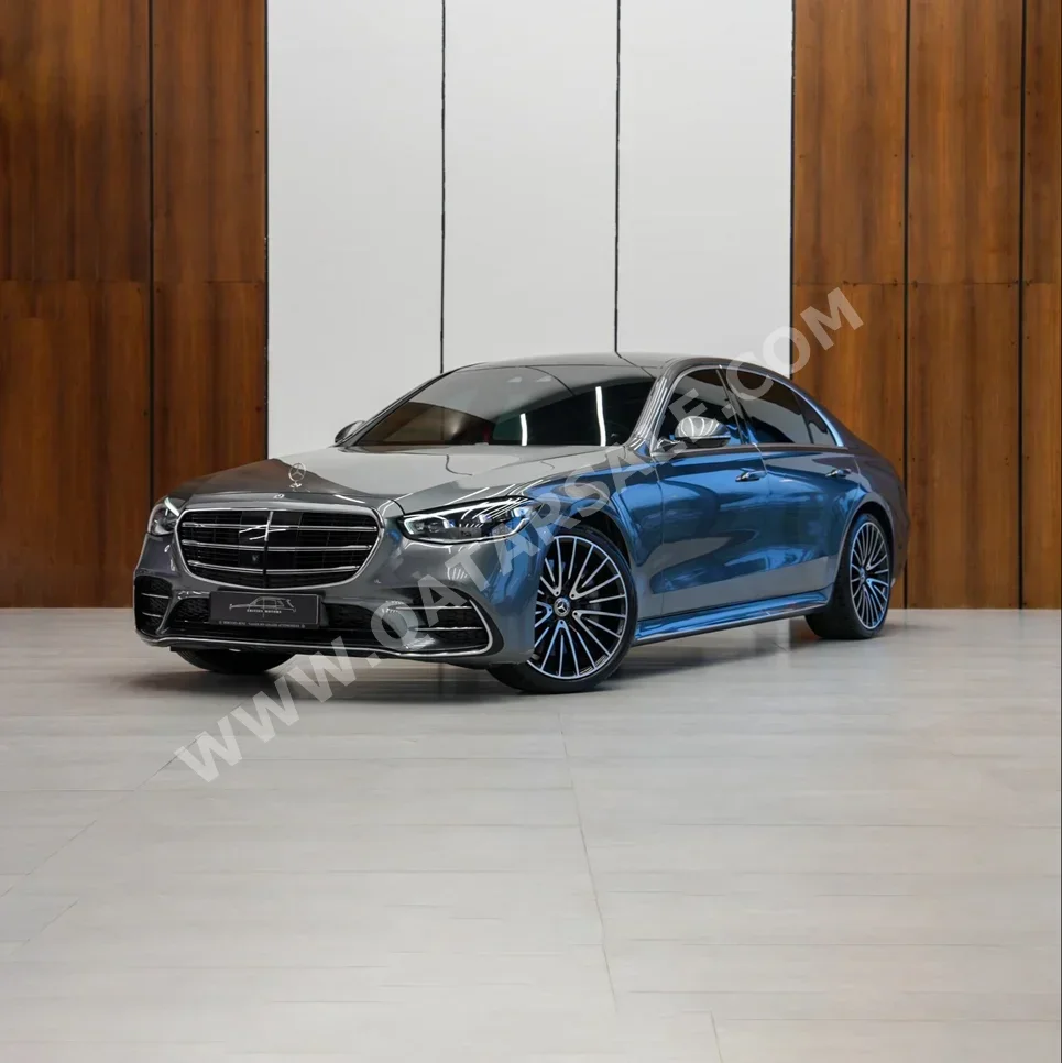 Mercedes-Benz  S-Class  450  2022  Automatic  32,000 Km  6 Cylinder  Rear Wheel Drive (RWD)  Sedan  Dark Gray