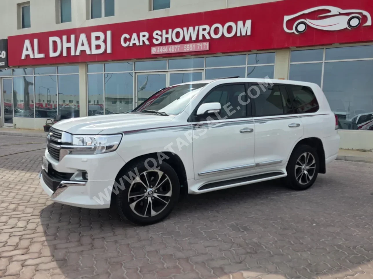 تويوتا لاند كروزر جي اكس ار 2019 اوتوماتيك 257,000 كم 8 سلندر دفع رباعي اس يو في أبيض