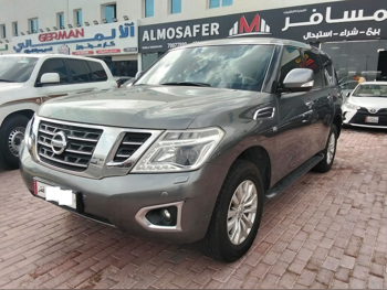 نيسان باترول اس اي 2016 اوتوماتيك 199,000 كم 8 سلندر دفع رباعي اس يو في رمادي