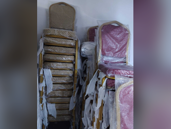 الكراسي والمقاعد - لايف ستايل - متعدد الألوان - قطعة مفردة