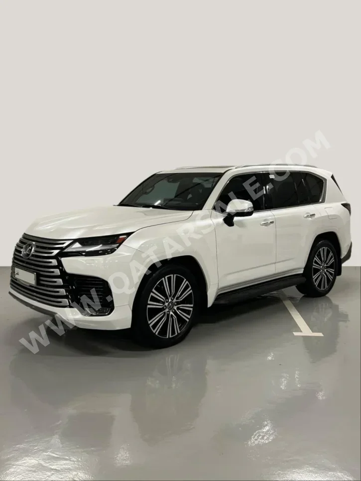 Lexus LX 600 Luxury 2022 Automatic 22,000 Km 6 Cylinder Four Wheel Drive (4WD) SUV White With Warranty
