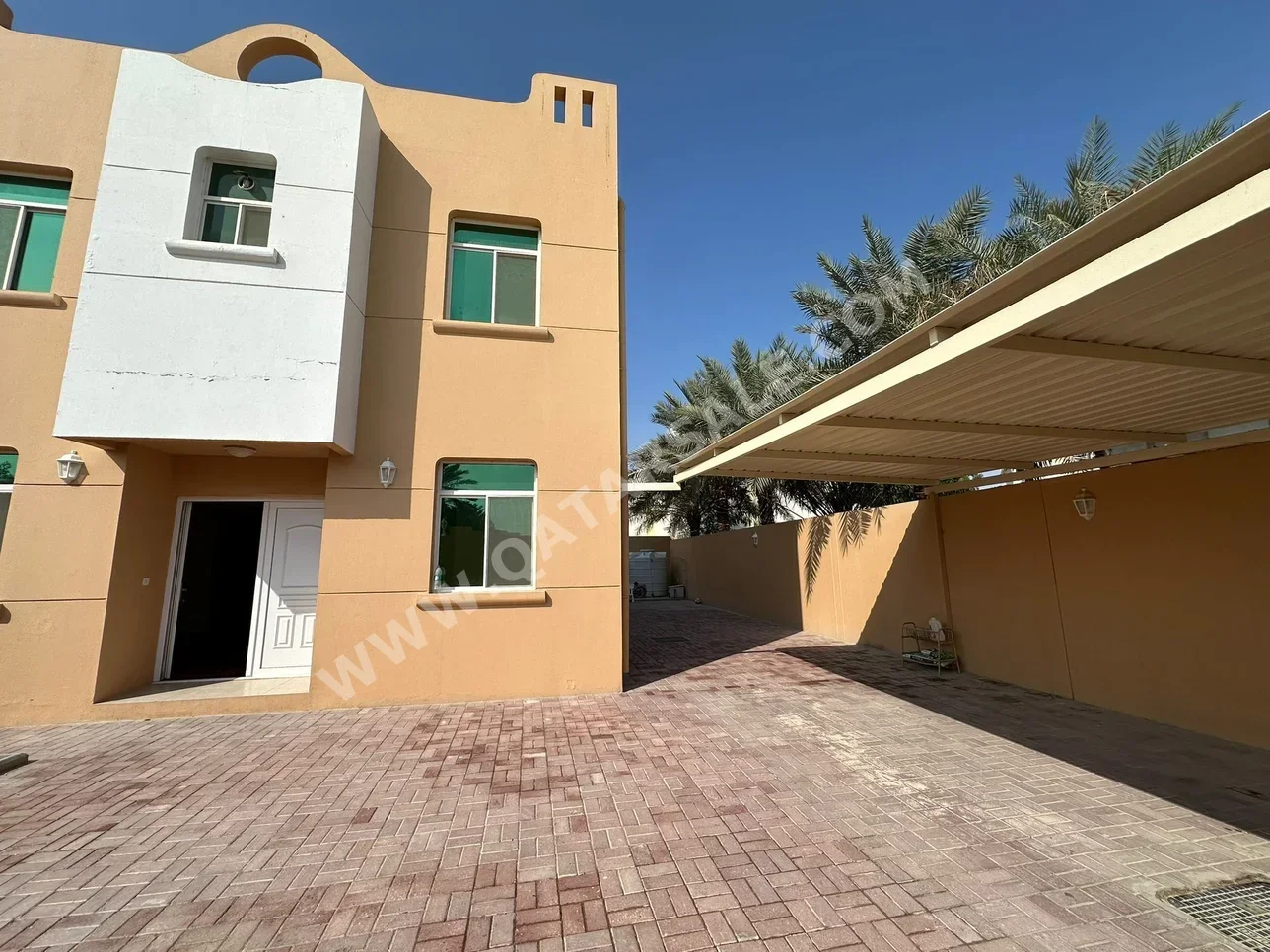 سكن عائلي  - غير مفروشة  - الريان  - مريخ  - 4 غرف نوم