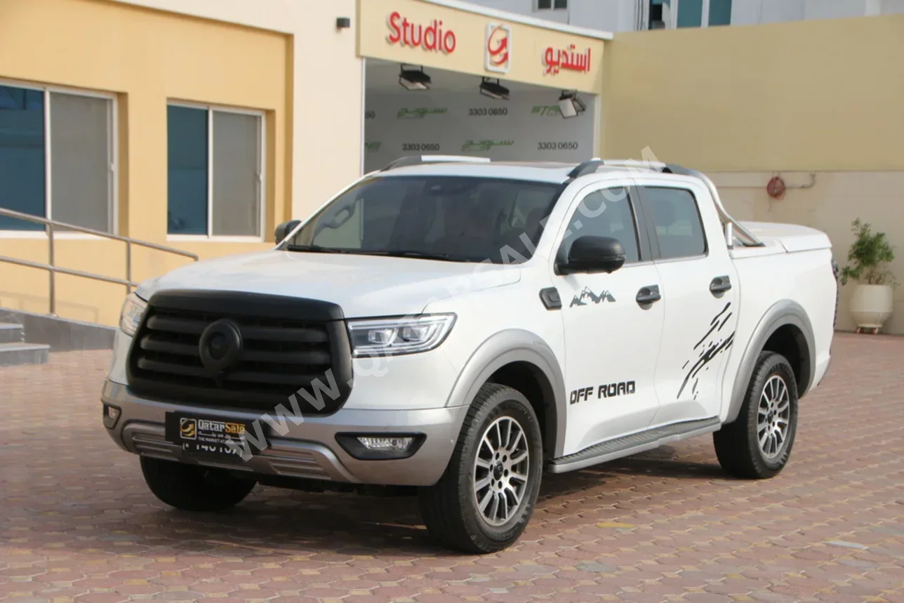 جي دبليو ام  بوير  لاكجري  2025  اوتوماتيك  10,000 كم  4 سلندر  دفع رباعي  بيكب  أبيض  تحت الضمان