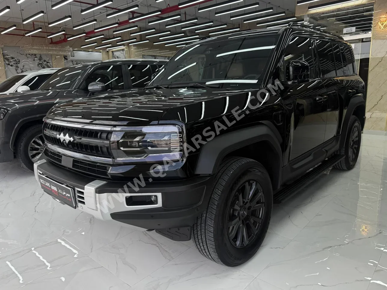 BYD  Leopard 5  Navigator  2025  Automatic  9,000 Km  4 Cylinder  Four Wheel Drive (4WD)  SUV  Black  With Warranty