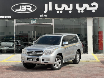 Toyota  Land Cruiser  VXR  2009  Automatic  520,000 Km  8 Cylinder  Four Wheel Drive (4WD)  SUV  Silver