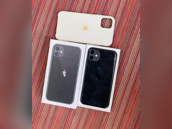 Mobile Phones Apple - iPhone 11 - Black - 128 GB - Under Warranty