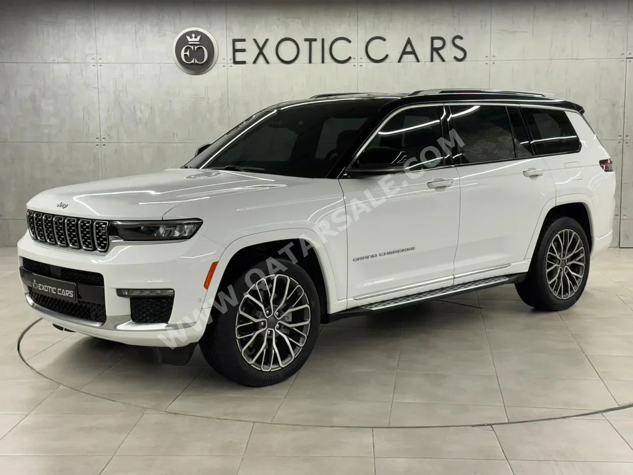 Jeep  Grand Cherokee  Summit  2023  Automatic  50,000 Km  8 Cylinder  Four Wheel Drive (4WD)  SUV  White  With Warranty