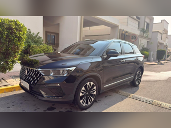 Bestune  T77  2023  Automatic  50,000 Km  4 Cylinder  Front Wheel Drive (FWD)  SUV  Black  With Warranty