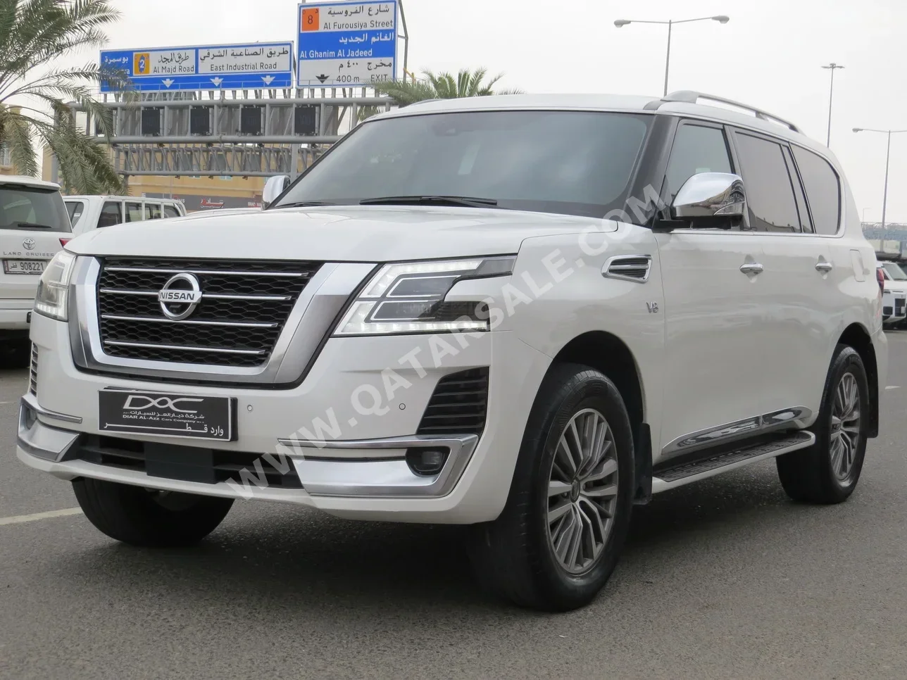 نيسان باترول بلاتنيوم 2020 اوتوماتيك 60,000 كم 6 سلندر دفع رباعي اس يو في أبيض