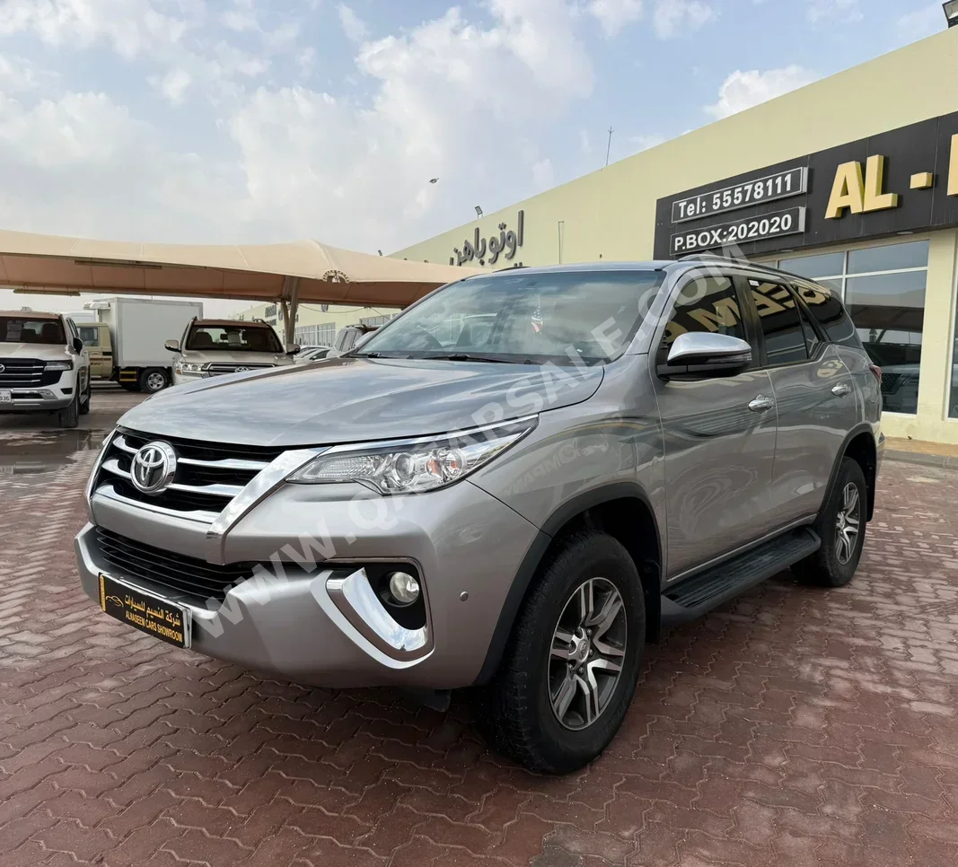 Toyota  Fortuner  2020  Automatic  96,000 Km  4 Cylinder  Four Wheel Drive (4WD)  SUV  Silver