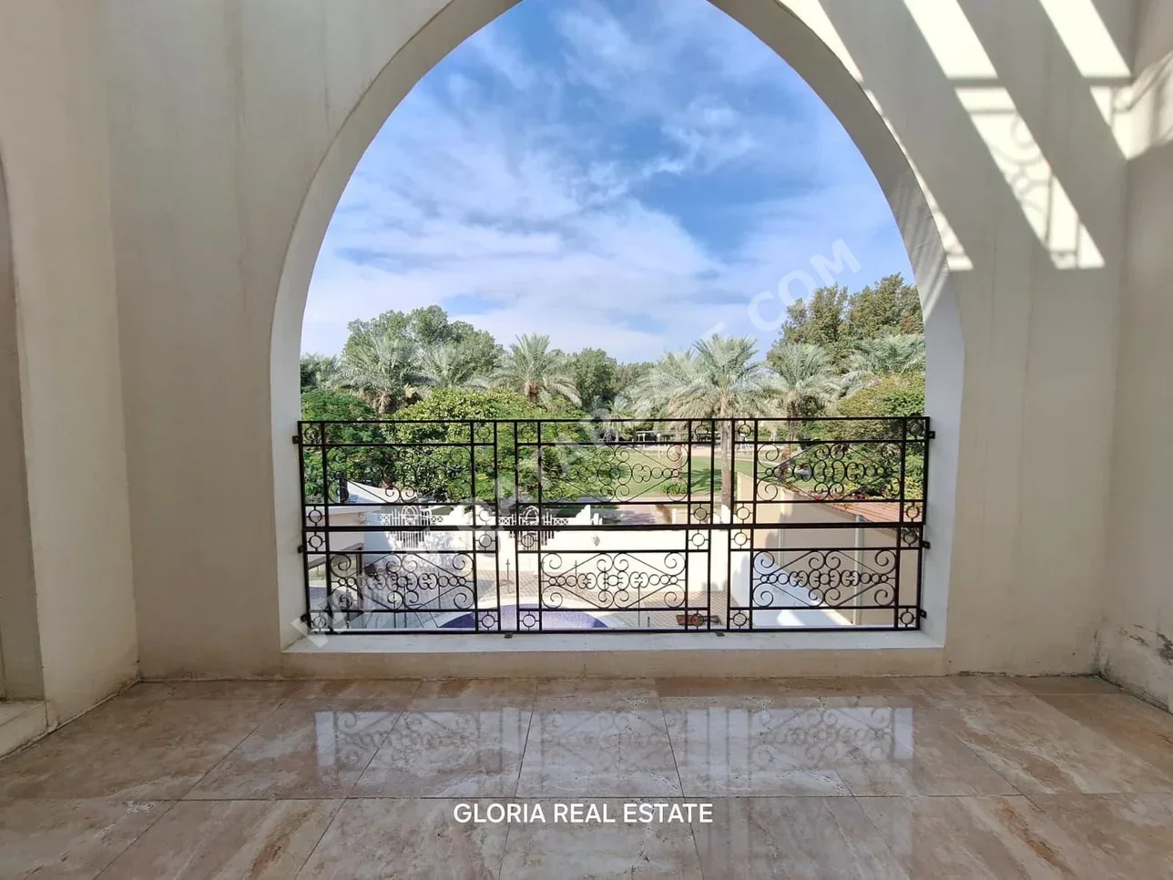 سكن عائلي  - غير مفروشة  - الدوحة  - غرب خليج لاغون  - 6 غرف نوم