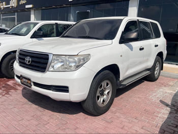 تويوتا  لاند كروزر  جي  2011  اوتوماتيك  345,000 كم  6 سلندر  دفع رباعي  اس يو في  أبيض