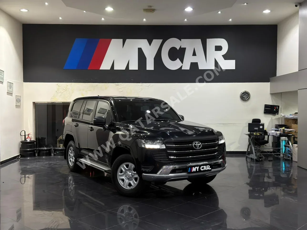 تويوتا  لاند كروزر  جي اكس  2024  اوتوماتيك  37,000 كم  6 سلندر  دفع رباعي  اس يو في  أسود  تحت الضمان