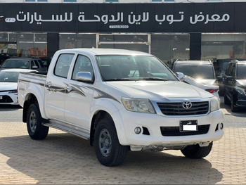 تويوتا  هاي لوكس  2015  عادي  330,000 كم  4 سلندر  دفع خلفي  بيكب  أبيض