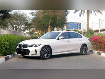 بي ام دبليو  الفئة - الثالثة  325i  2026  اوتوماتيك  0 كم  4 سلندر  دفع خلفي  سيدان  أبيض