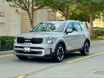 كيا  تيليرويد  اي اكس  2024  اوتوماتيك  40,000 كم  6 سلندر  دفع رباعي  اس يو في  رمادي  تحت الضمان