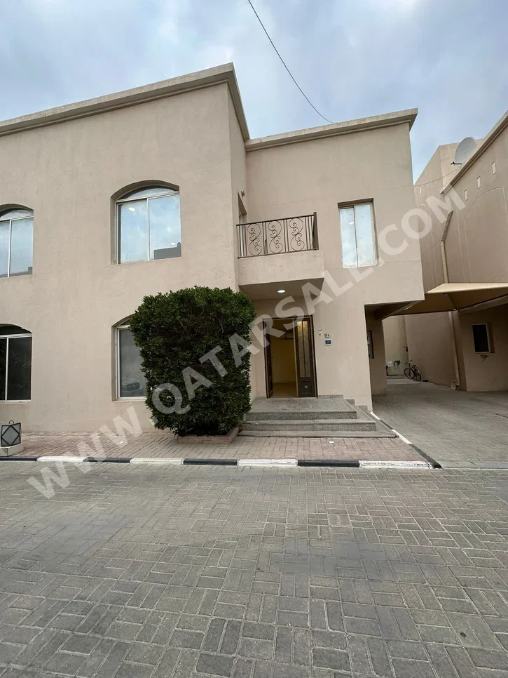 Family Residential  - Not Furnished  - Al Rayyan  - 4 Bedrooms