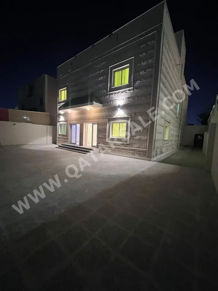 سكن عائلي  - غير مفروشة  - الريان  - الوعب  - 6 غرف نوم