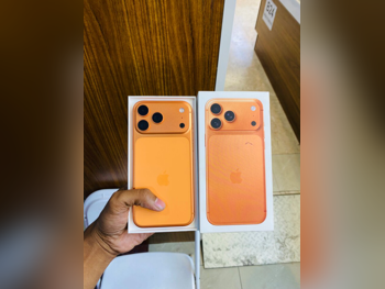 هواتف نقالة ابل  - ايفون 17  - برو ماكس  - برتقالي  - 256 جيجابايت  - تحت الضمان