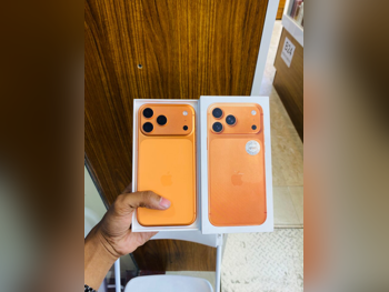 هواتف نقالة ابل  - ايفون 17  - برو ماكس  - برتقالي  - 256 جيجابايت  - تحت الضمان