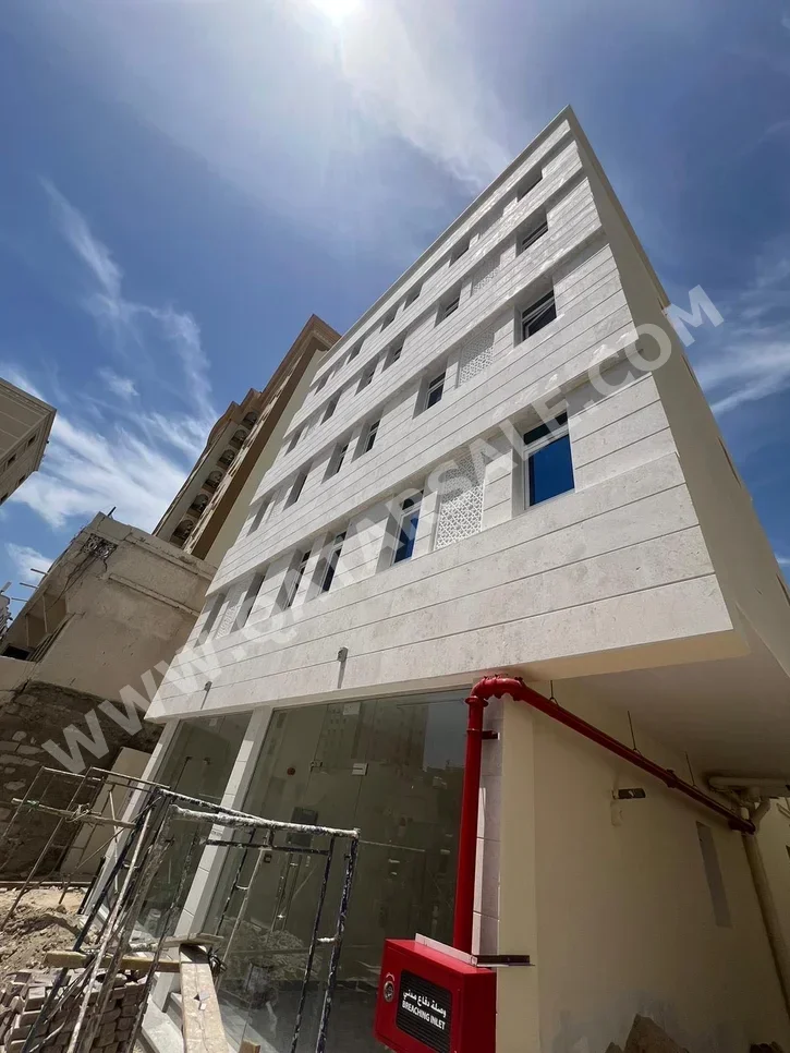 Buildings, Towers & Compounds - Commercial  - Doha  - Fereej Abdul Aziz  For Sale